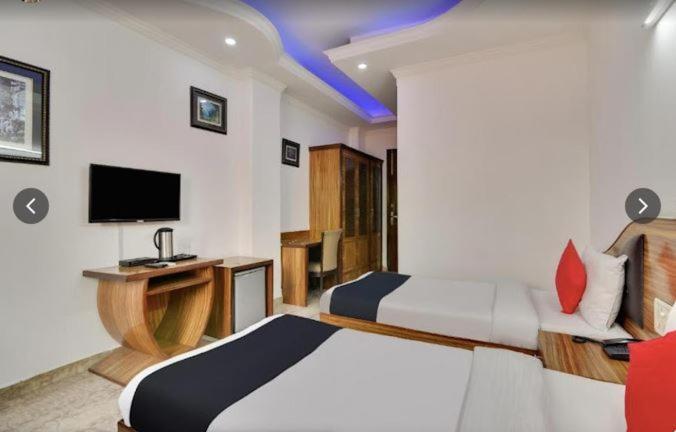 Tjs Royal Hotel Delhi Zewnętrze zdjęcie