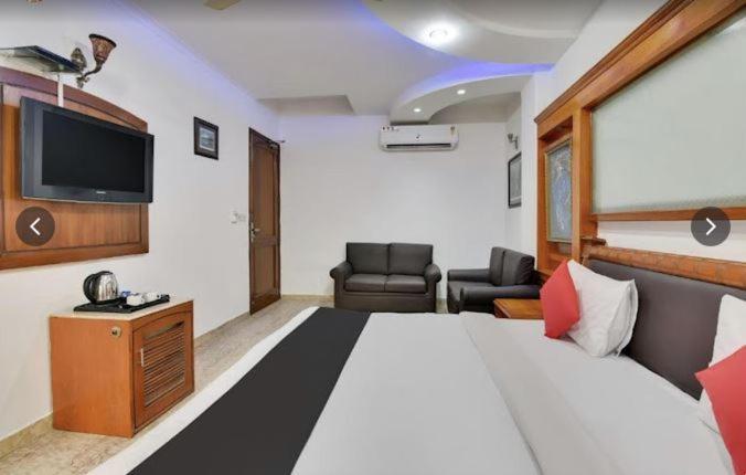 Tjs Royal Hotel Delhi Zewnętrze zdjęcie
