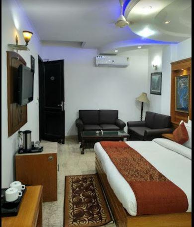 Tjs Royal Hotel Delhi Zewnętrze zdjęcie